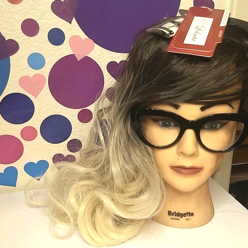 Ombre hair NWT NEVER USED clip in hair extension